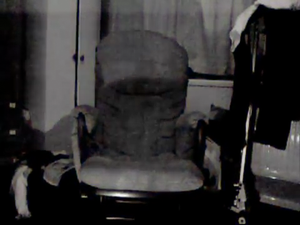Scaryrockingchairredrichi.png
